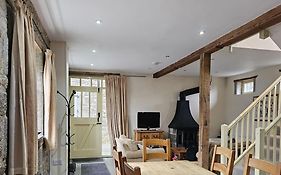 Hound Tor Barn Dartmoor Holiday Home Manaton  United Kingdom